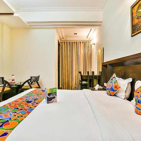 Fabhotel Oasis Dlf Phase 3 Γκουργκάον Εξωτερικό φωτογραφία