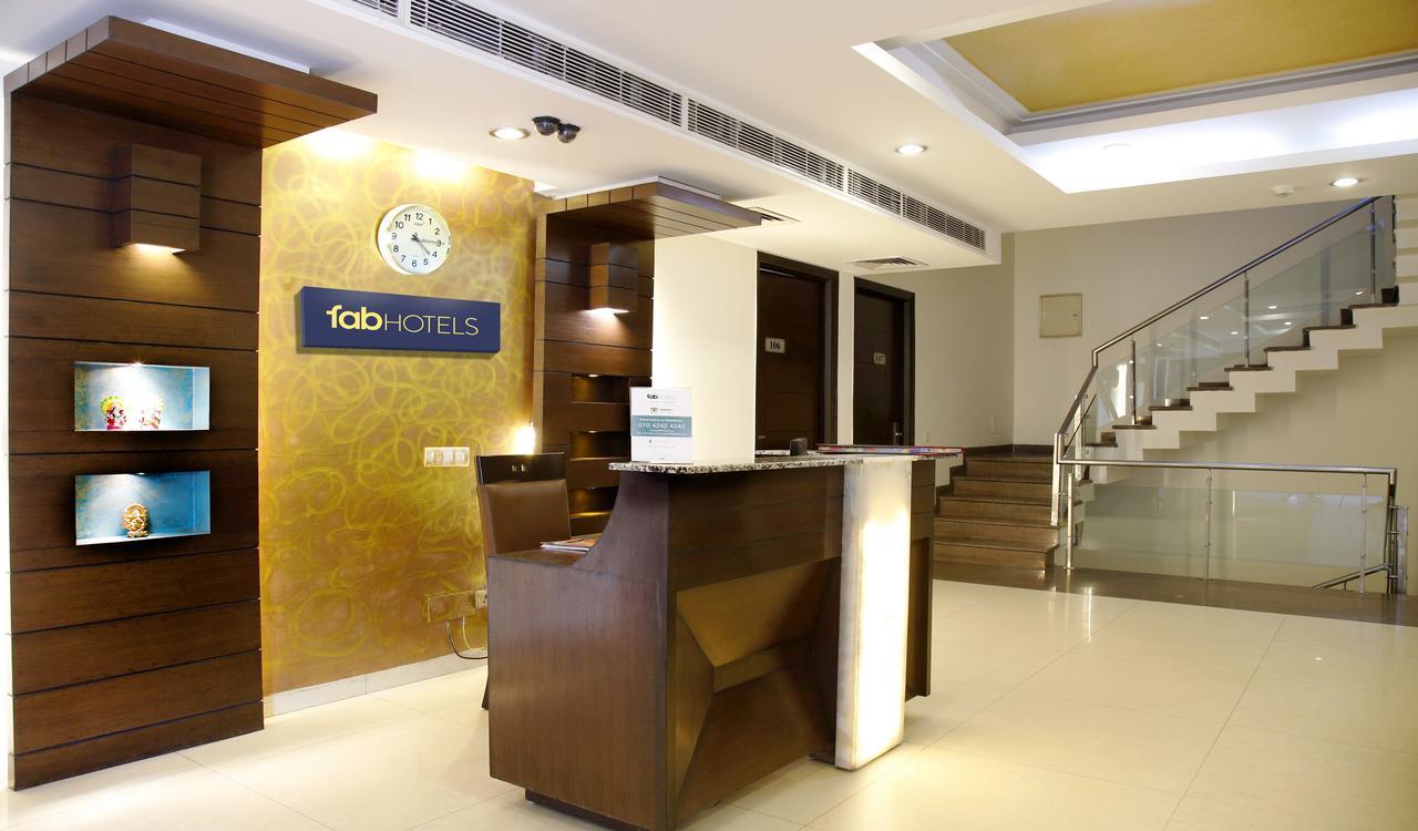 Fabhotel Oasis Dlf Phase 3 Γκουργκάον Εξωτερικό φωτογραφία