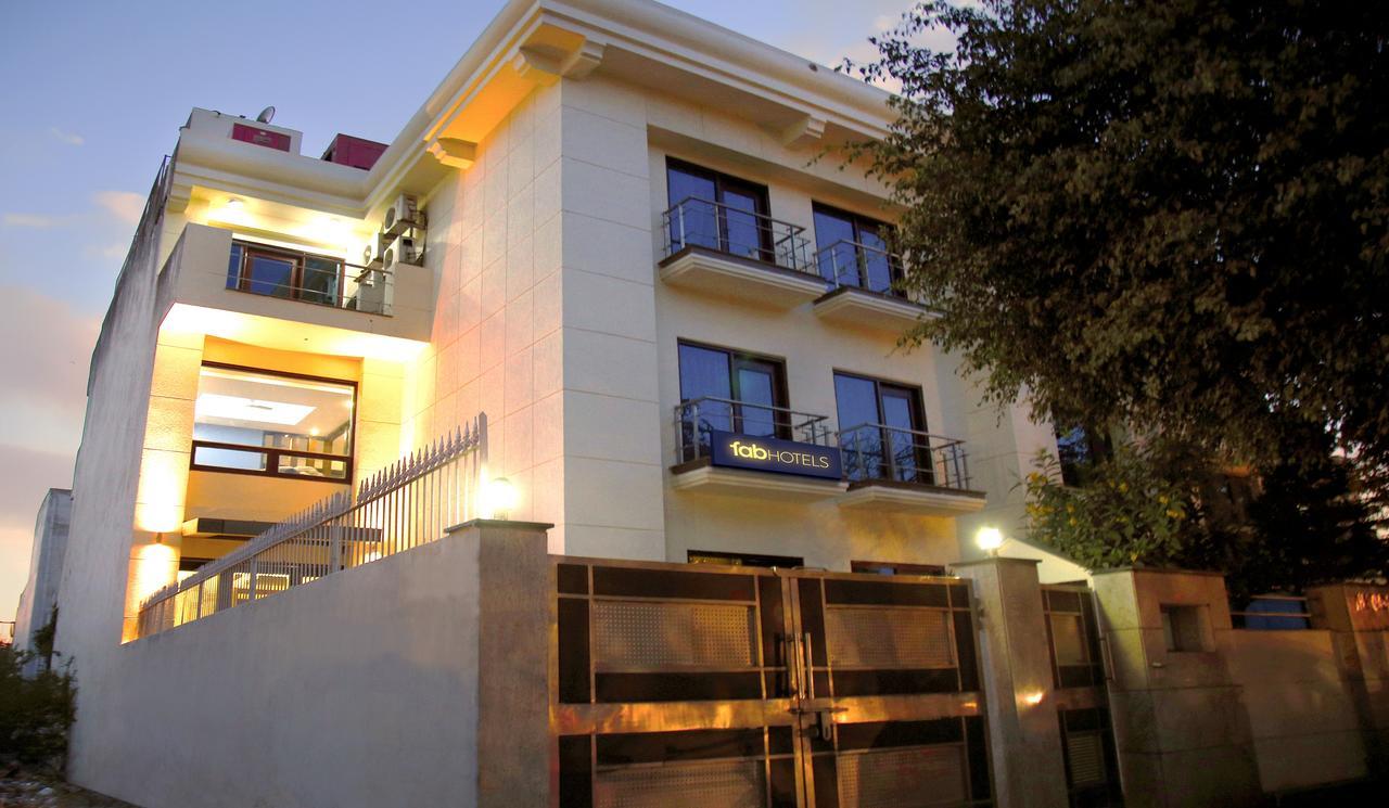 Fabhotel Oasis Dlf Phase 3 Γκουργκάον Εξωτερικό φωτογραφία
