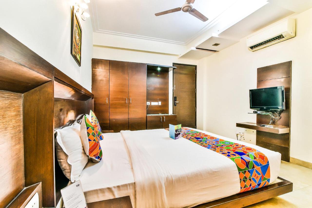 Fabhotel Oasis Dlf Phase 3 Γκουργκάον Εξωτερικό φωτογραφία