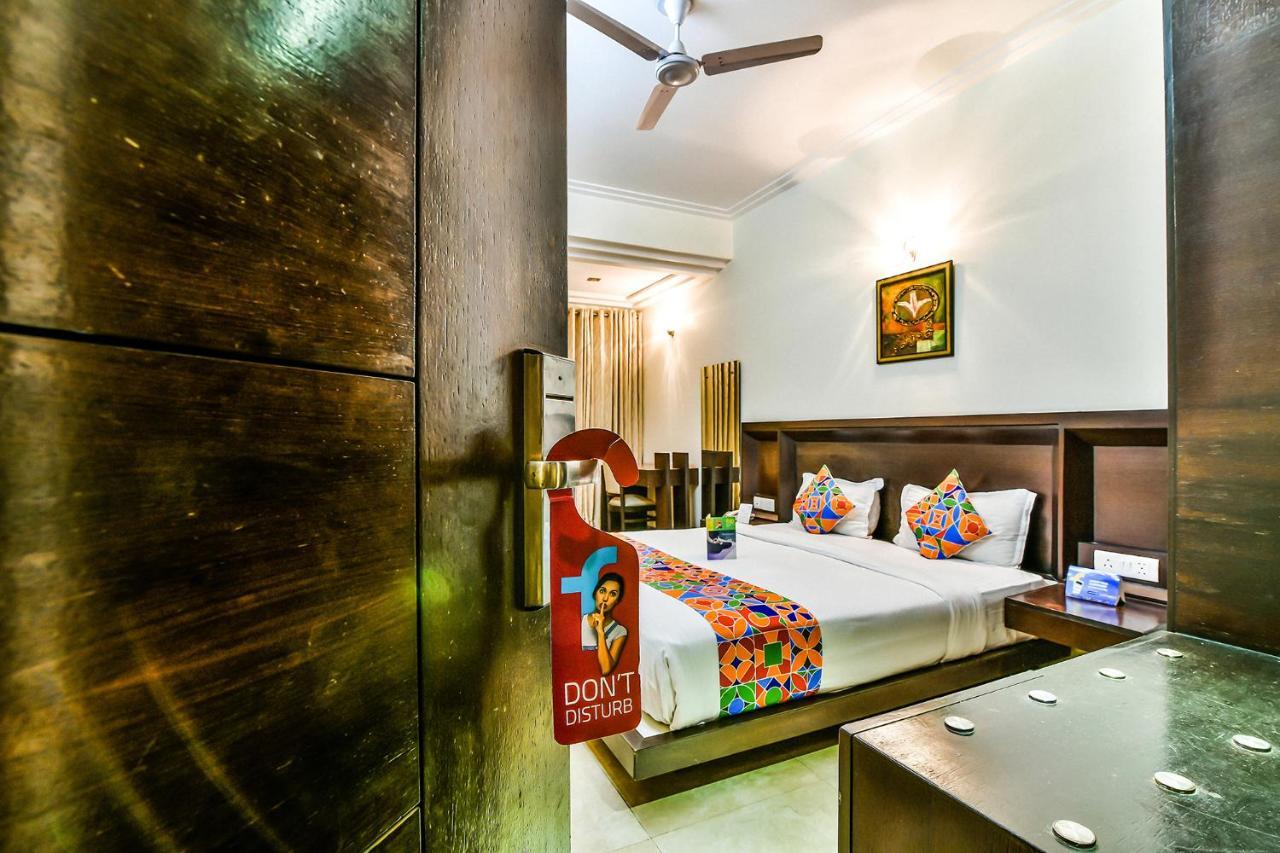 Fabhotel Oasis Dlf Phase 3 Γκουργκάον Εξωτερικό φωτογραφία