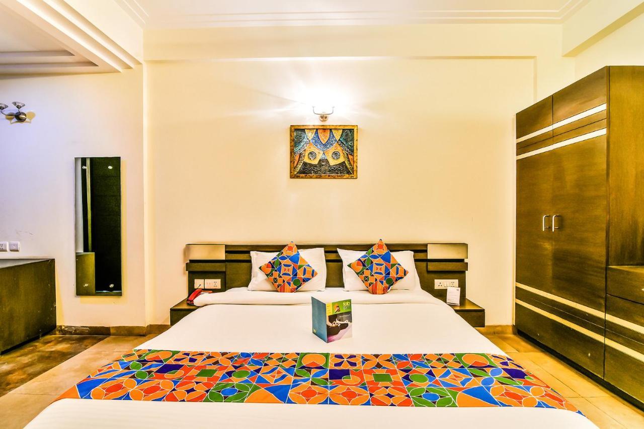 Fabhotel Oasis Dlf Phase 3 Γκουργκάον Εξωτερικό φωτογραφία